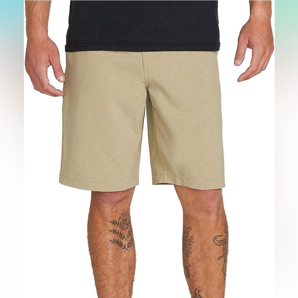 Volcom Men’s Quickdry Tan Boardshorts, 30W